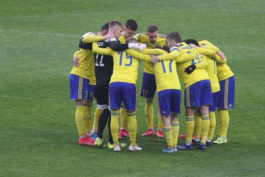 Fortuna 1. Liga. Arka Gdynia zwycięska w Łodzi! Cenne trzy punkty żółto-niebieskich. 16.04.2021