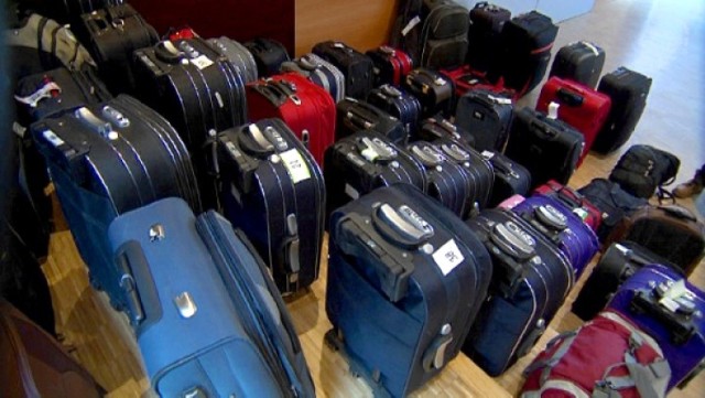 Bagaże czekają na aukcję LOT-u [zdjęcia]