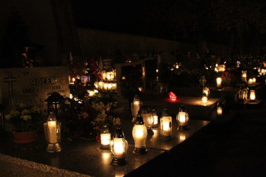 Wolsztyński cmentarz rozbłysnął tysiącami zniczy