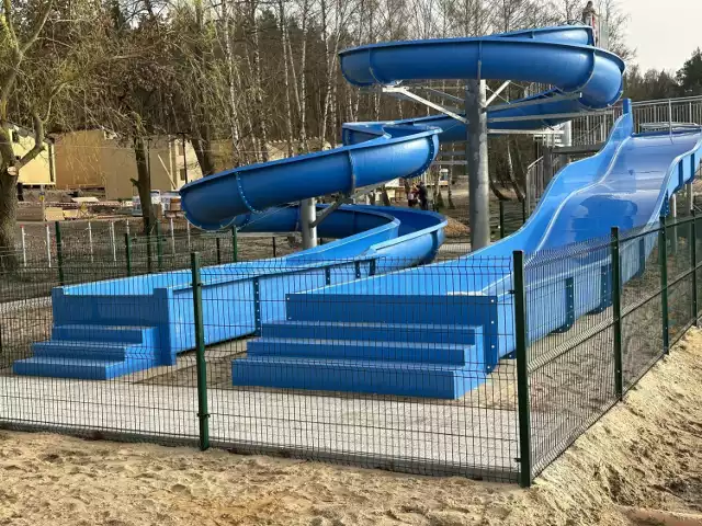 Pięknieje Ośrodek Sportów Wodnych "Delfin" w Białym Borze w gminie Grudziądz. Atrakcji dla dzieci i turystów będzie wiele, w tym m.in. olbrzymie dwie zjeżdżalnie wodne i plac zabaw