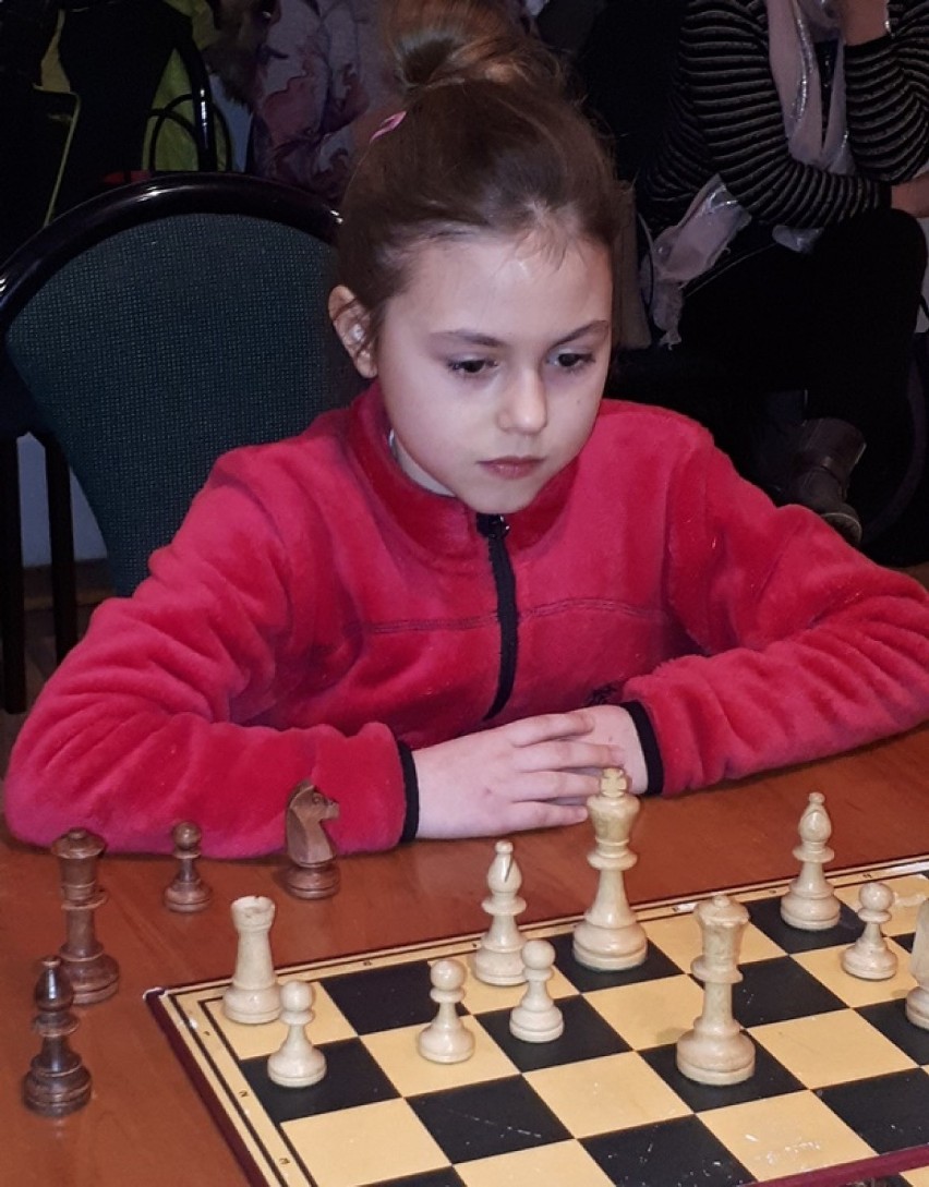 Młodzi szachiści Miedzi Legnica  wygrali turniej [ZDJĘCIA]