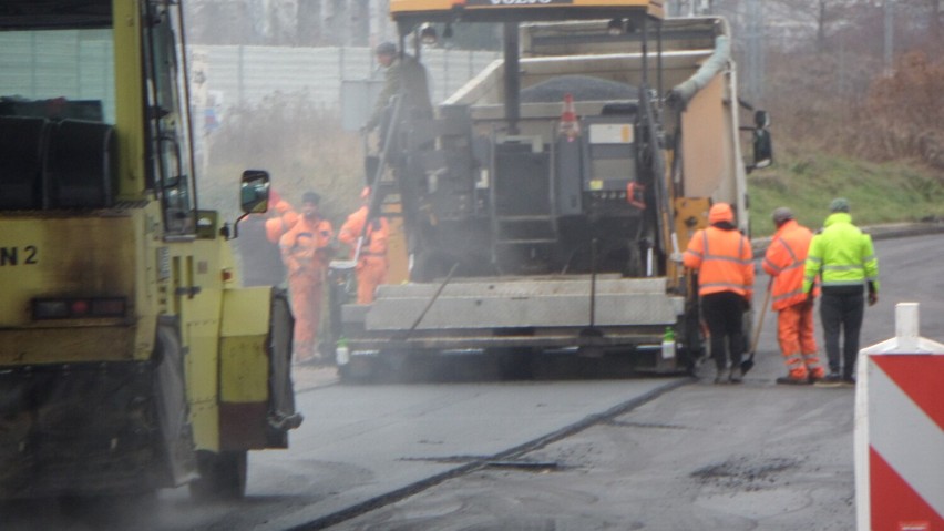 Myszków. Kończy się remont ulicy Słowackiego. Nowa nawierzchnia ZDJĘCIA