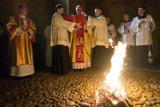 Tarnów. Liturgia Wigilii Paschalnej z procesją rezurekcyjną [ZDJĘCIA]