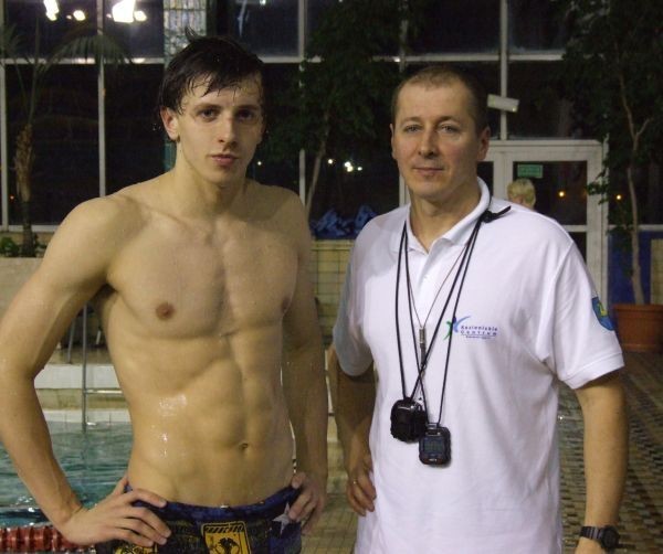19-letni Michał Poprawa (z lewej) i jego trener Przemysław...