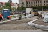 Legnica: Trwa rewitalizacja części Placu Słowiańskiego przy Starostwie Powiatowym, zdjęcia