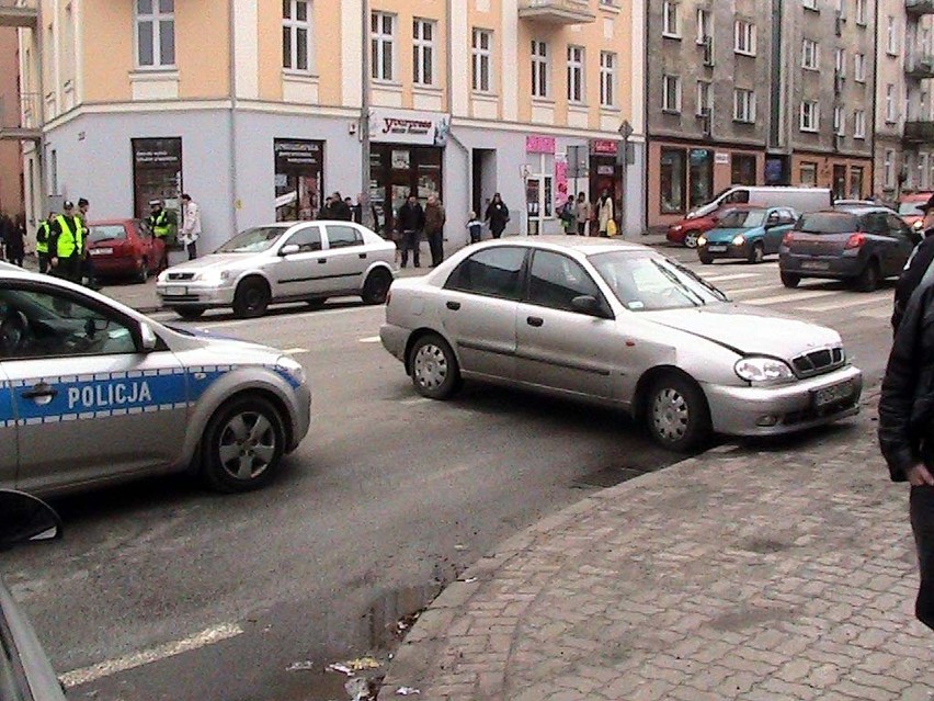 Kalisz - Wypadek na ulicy Górnośląskiej. Jedna osoba ranna