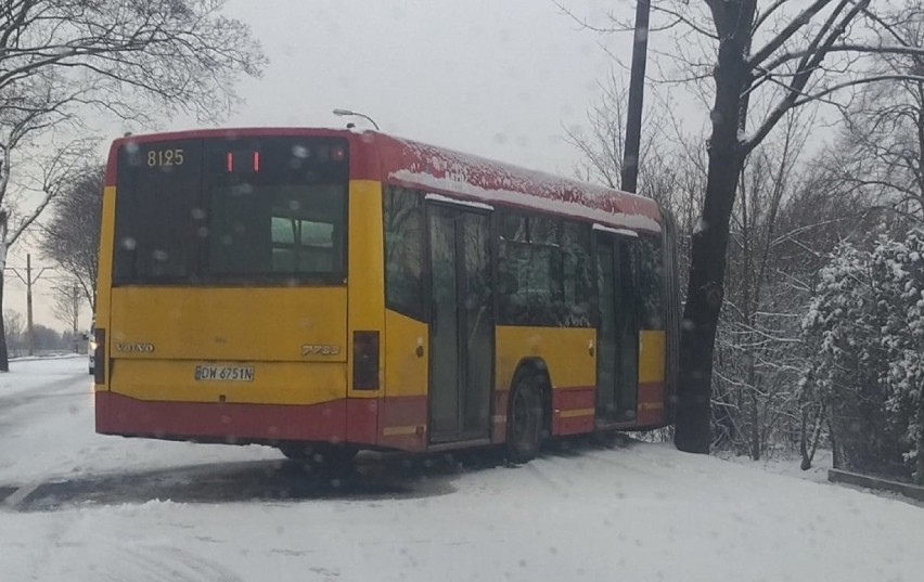 List  oburzonej Czytelniczki: Od 1988 roku jeżdżę po Wrocławiu. Czegoś takiego nie widziałam! 