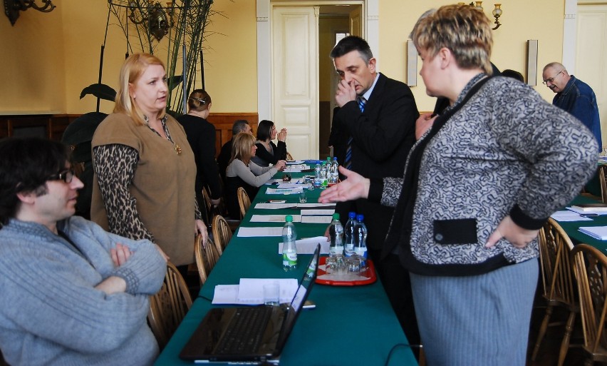 Tomaszów Maz. Za parkowanie będziemy płacić i to wcale nie tak mało. Wzrosną też opłaty na targu