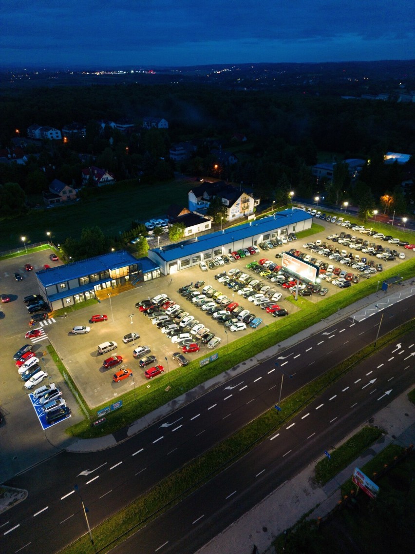 Nowe centrum samochodowe AAA AUTO w Krakowie 