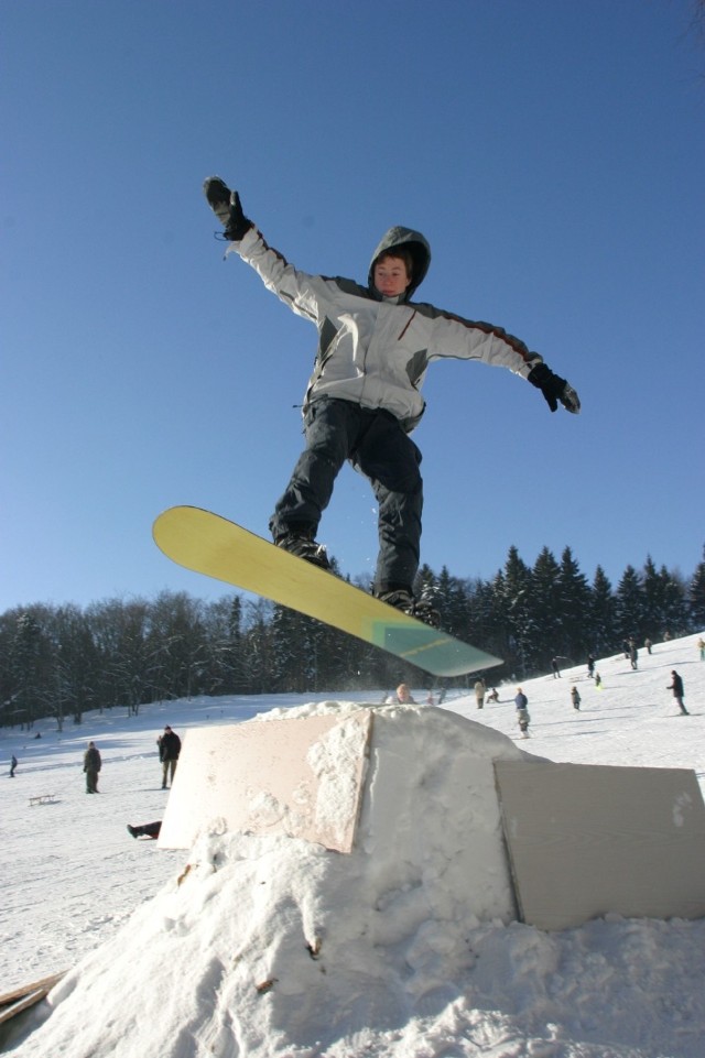 7 lutego 2016 o godz. 11.00 na Łysej Górze odbędzie się Family Cup w narciarstwie i snowboardzie