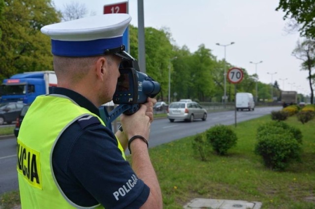 58-latka pędziła 102 km/h w terenie zabudowanym. Straciła prawo jazdy!