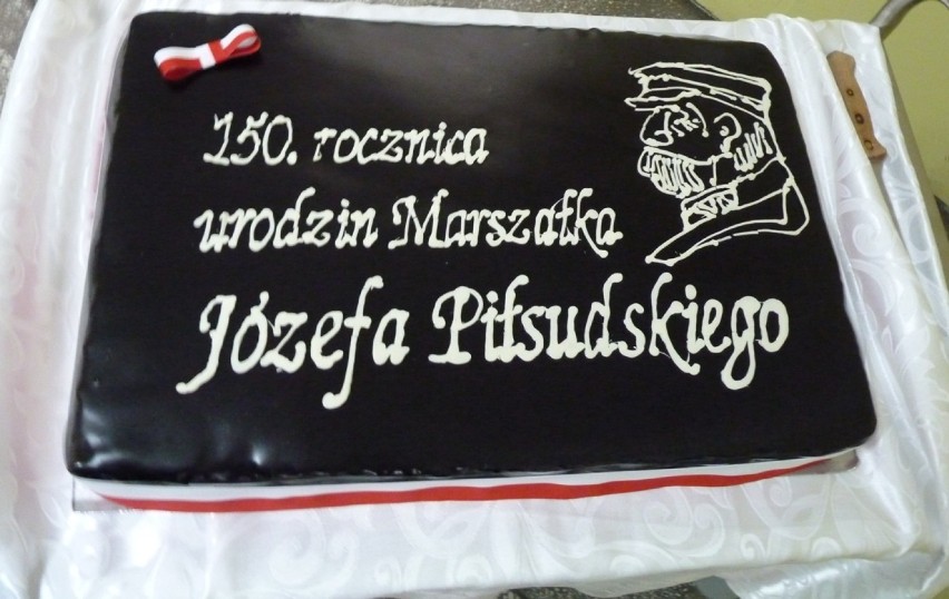 Uroczystości z okazji 150. urodzin Józefa Piłsudskiego w PSP...
