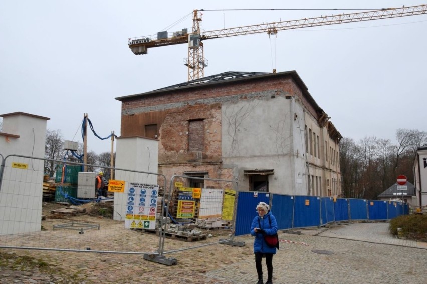 Trwa budowa nowej siedziby Teatru Lalki i Aktora "Kubuś" w Kielcach. Prace nie zakończą się w terminie