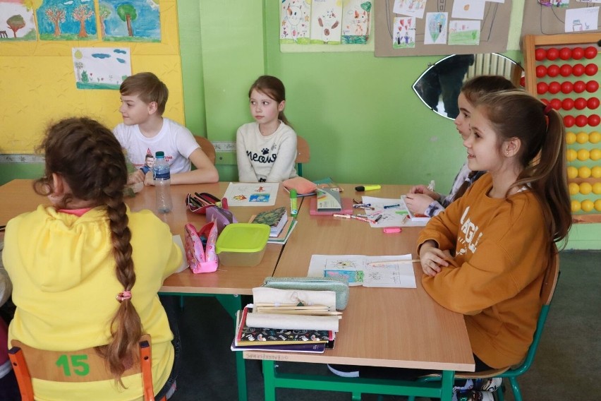 W niektórych szkołach już co trzeci uczeń to Ukrainiec. Od...