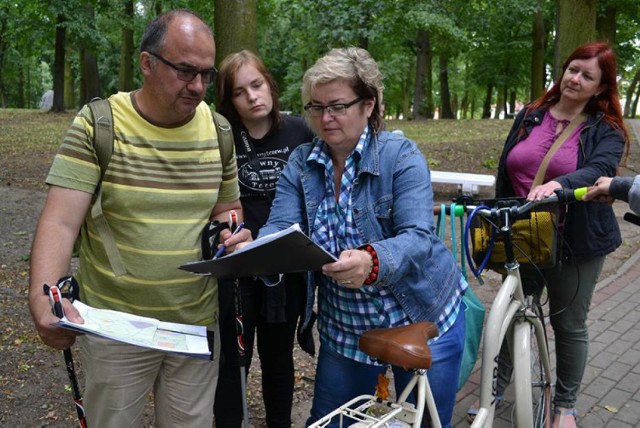 Jednocześnie powstają dwie koncepcje rewitalizacji parku, urzędowa i społeczna (na zdj.). Czy uda się pogodzić intencje obu stron?