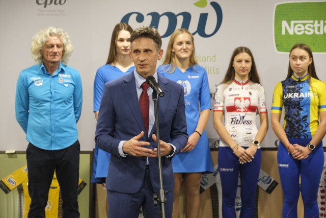 Prezes CPP Toruń Pacific Aleksander Wasilewski obiecał przedłużyć umowę sponsorską z Toruńskim Klubem Kolarskim