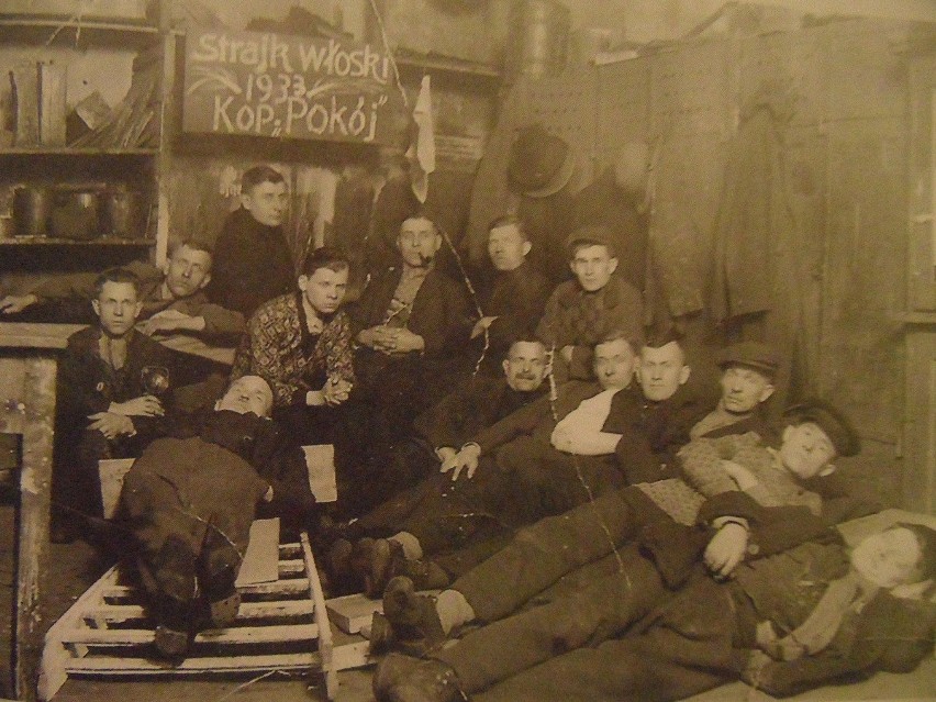 Strajk włoski w kopalni Pokój w 1933 roku. Pierwszy leżący z...