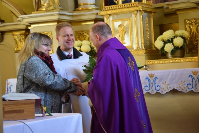 Powitanie nowego proboszcza w parafii Korczew koło Zduńskiej Woli