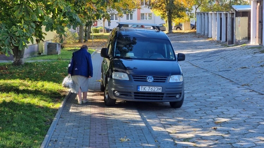 Kierowca zaparkował na ulicy Zagórskiej w Kielcach i dostał...