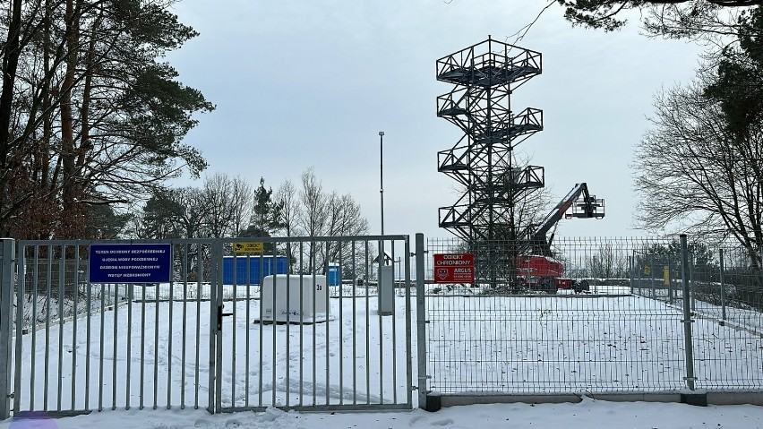 Trwa budowa wieży widokowej na Zawiślu. Zdjęcia 18 stycznia...