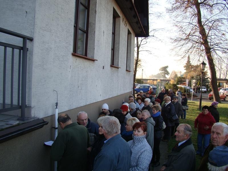 Protest mieszkańców w Brzeszczach w obronie doktora Asada Moskina