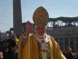 Benedykt XVI apeluje o nową organizację świata finansów