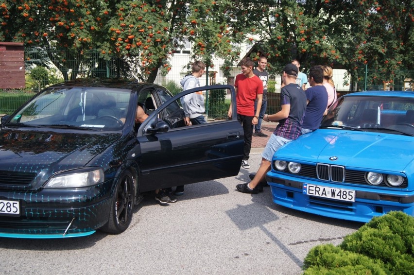 Moto Show Kamieńsk 2020. Samochody, motocykle, tuning,...