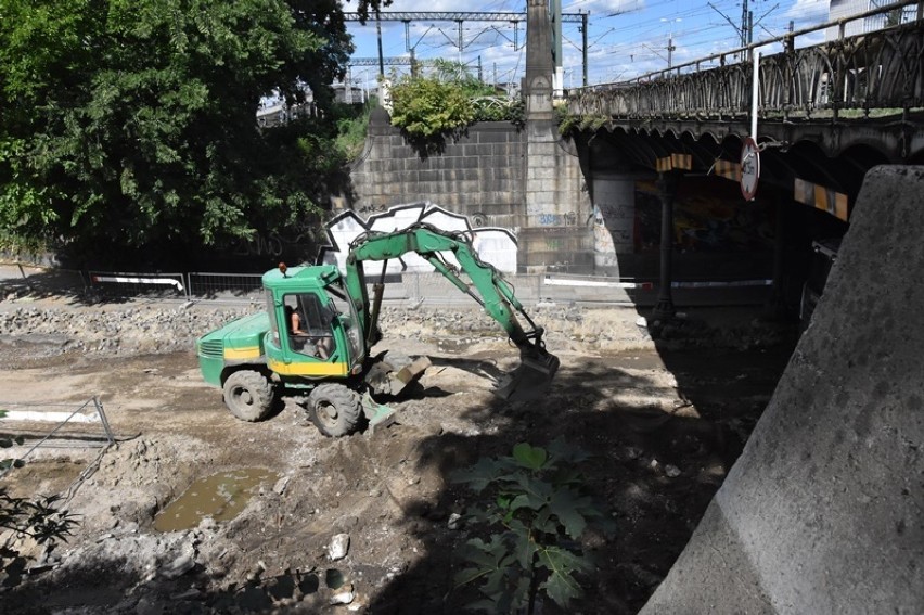 Hubska i Pułaskiego rozkopane. Remont do października [ZDJĘCIA]