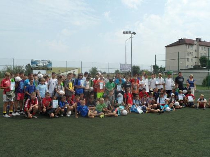 Gimnazjum nr 2 w Lubartowie zaprasza na  XV Wakacyjny Turniej Dzikich Drużyn w piłkę nożną