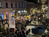 Nowy Sącz. Ulicami miasta przeszła procesja różańcowa. We wspólnej modlitwie wzięły udział tłumy sądeczan