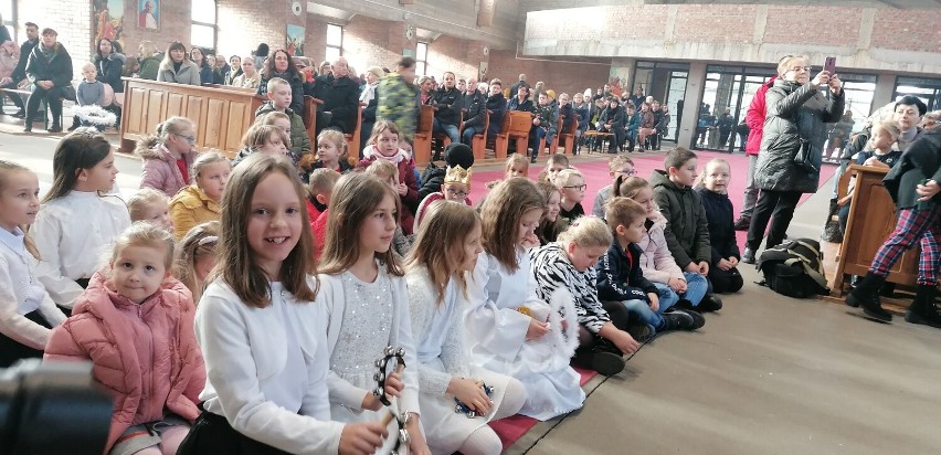 Jasełka i koncert kolęd w parafii św. Pawła w Zduńskiej Woli 