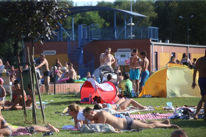 Na kąpielisku Bugła w Katowicach w sobotę 22 sierpnia były...