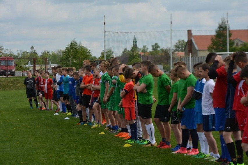  XXI Turniej Piłkarski Memoriał Macieja Pielarza na stadionie w Jaraczewie [ZDJĘCIA]