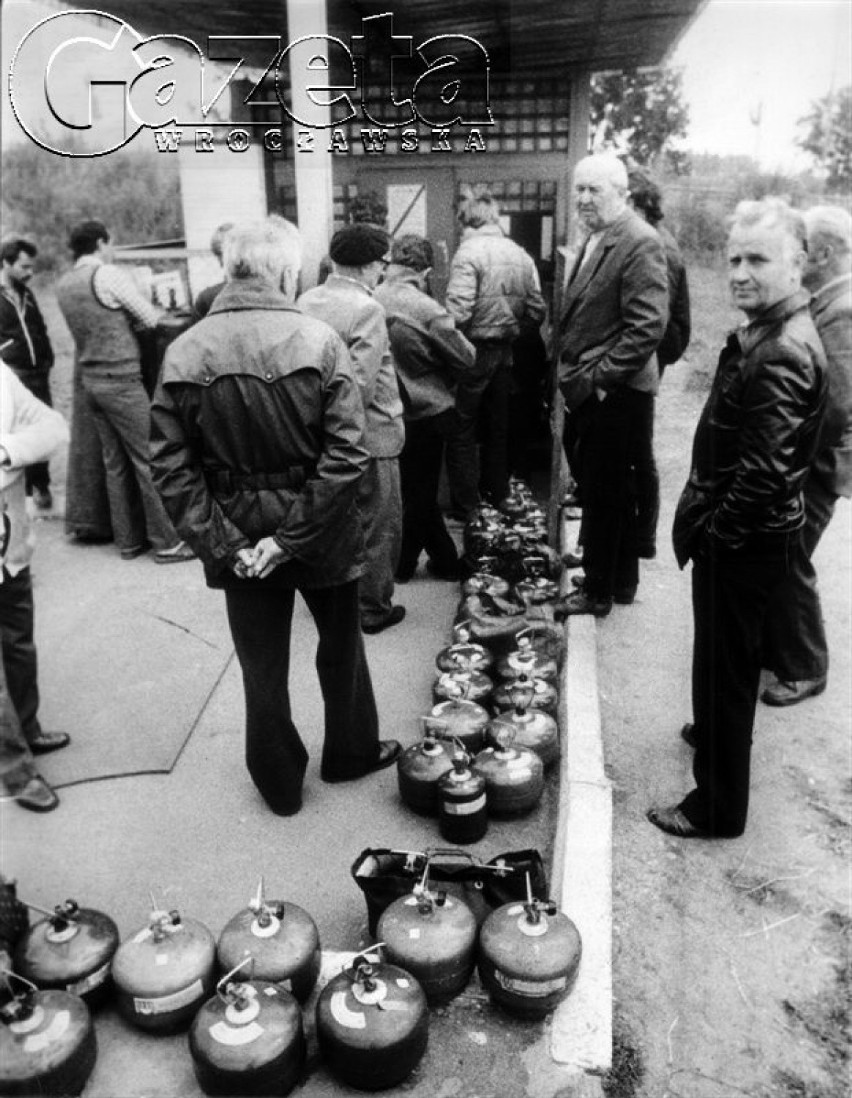 Wrocław, rok 1984, zakład napełniania butli z gazem