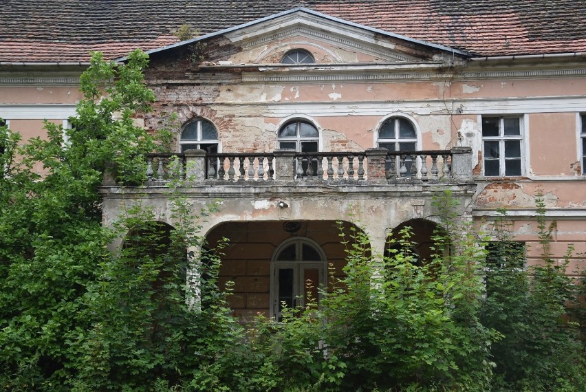 Pałac Granówko: Zabytkowy obiekt szuka nowego właściciela....