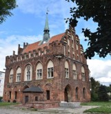 Ratowanie Ratusza w Malborku rozpocznie się od dachu. Władze przygotowują zakres zlecenia. Na tym się nie skończy, są widoki na fundusze