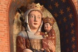 Malbork. Madonna wróciła na swoje miejsce w zamku pięć lat temu. Monumentalny posąg znów króluje nad miastem