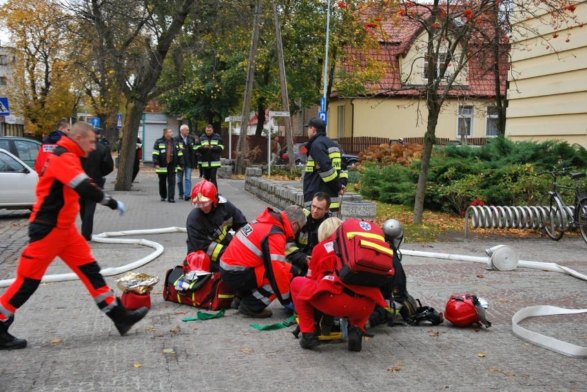 Ewakuacja urzędu miejskiego w Obornikach