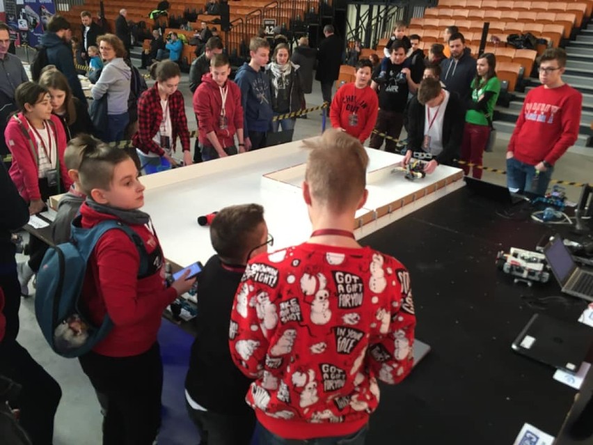Uczniowie SP nr 1 wzięli udział w Międzynarodowym Turnieju Robotów [ZDJĘCIA] 