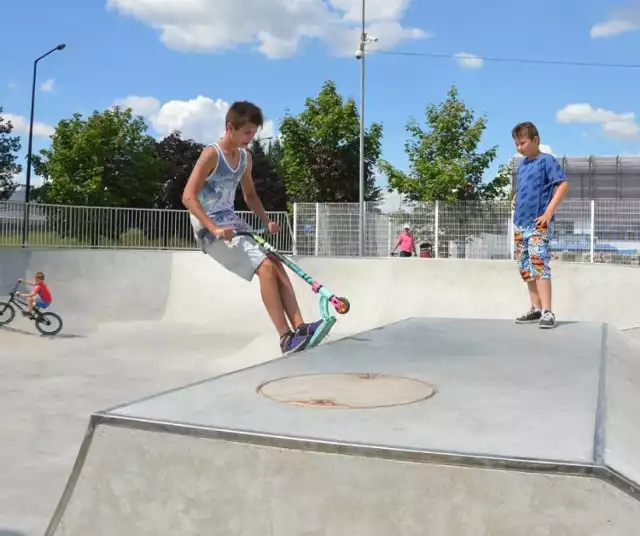 I Mistrzostwa Piotrkowa Trybunalskiego Skate i BMX. Skatepark po remoncie jest oblegany przez dzieci i młodzież.
