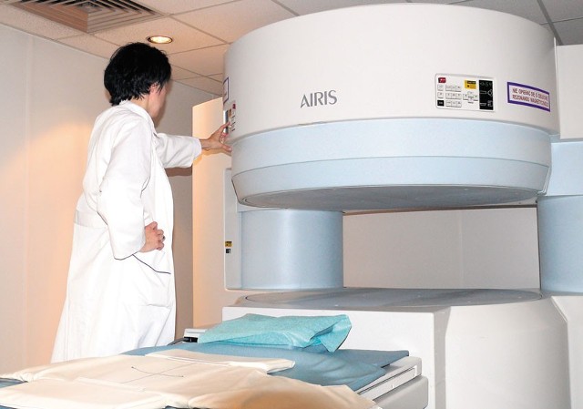 Wysłużony rezonans magnetyczny w przyszłym roku zastąpi sprzęt nowej generacji