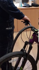 Policjanci zatrzymali podejrzanego o kradzież i odzyskali rower