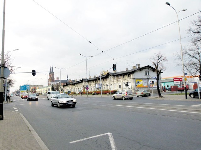 Nad ul. Zamkową niebawem zabłysną świetlne choinki.