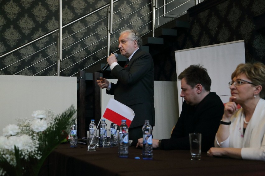 Uroczysta sesja Sejmiku Województwa Łódzkiego z okazji 20-lecia Konstytucji RP w Piotrkowie