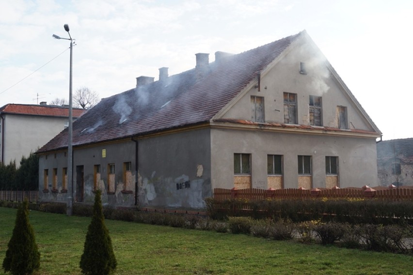 Dziś tj. 27.03.2014r. kilkanaście minut po godzinie 7 jeden...