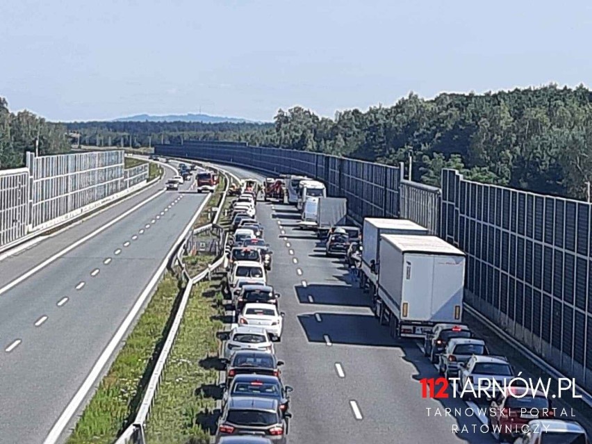 Wypadek wydarzył się na 481 km A4 - przed węzłem Tarnów...