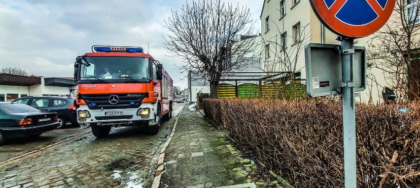 Dzisiaj około 13-stej w Żarach w budynku przy ulicy...