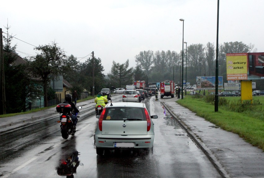 Wypadek na Węgierskiej w Nowym Sączu. Sześć osób zabranych do szpitala