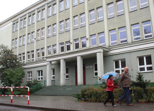 Budynek dawnego gimnazjum przy ul. Wojska Polskiego przed zagospodarowaniem zostanie ocieplony
