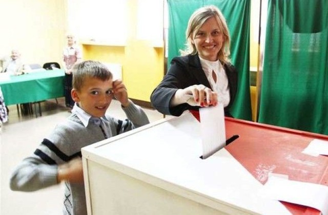 Wybory wygrała Platforma Obywatelska - wynika z sondażu ...